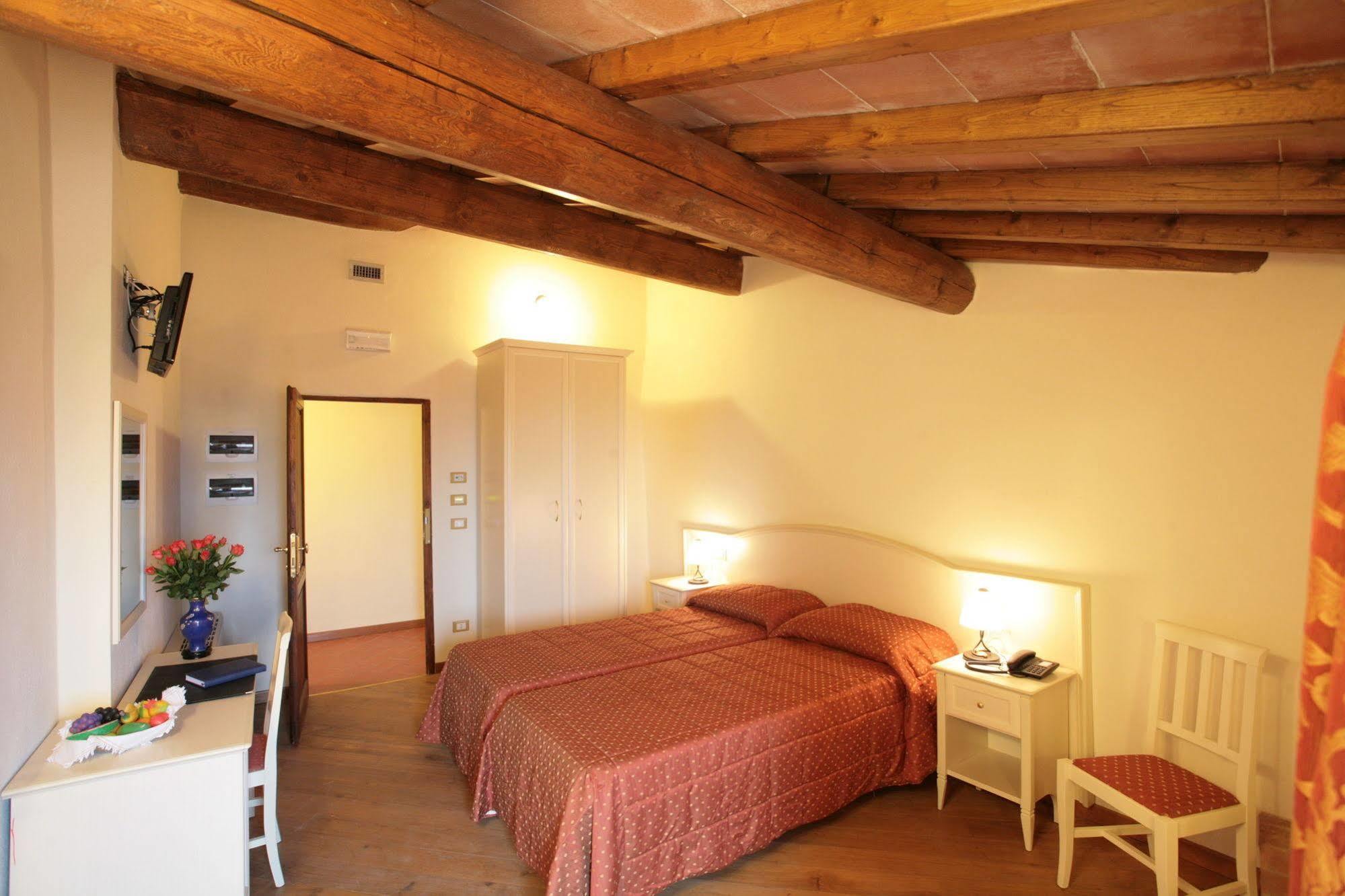 Hotel Villa San Michele Carmignano Exterior photo
